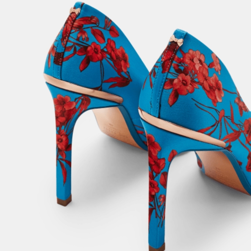 🍒NWOB🍒 TED BAKER FLORAL PUMPS US7/EU37.5